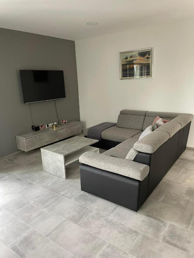 Apartman Ivanica Lukoran Екстериор снимка